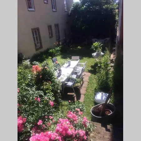 Liebevolles, Altes Schulhaus Im Vintage Stil *